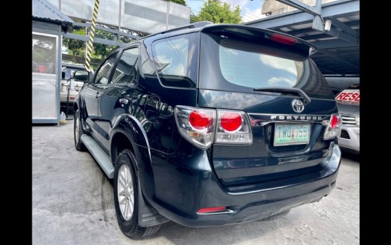 Sell 2012 Toyota Fortuner SUV-3