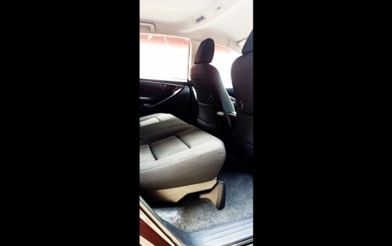 Selling Red Toyota Innova 2018 in Cainta-12