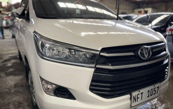 White Toyota Innova 2019-1