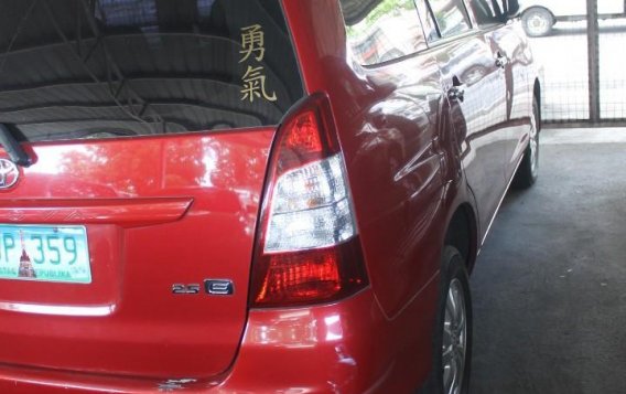 Selling Red Toyota Innova 2014 in Quezon-4