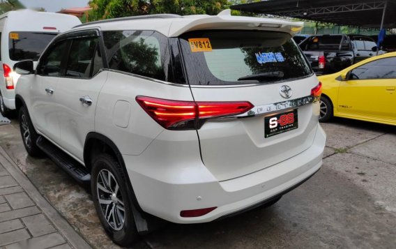 Selling White Toyota Fortuner 2018 in Quezon-2