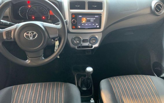 Selling Orange Toyota Wigo 2020-3