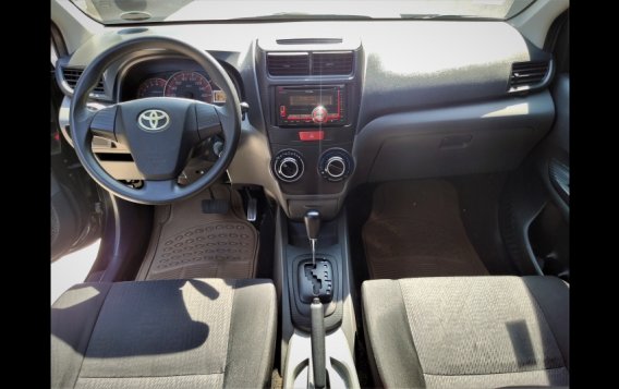 Toyota Avanza 2012 MPV-6