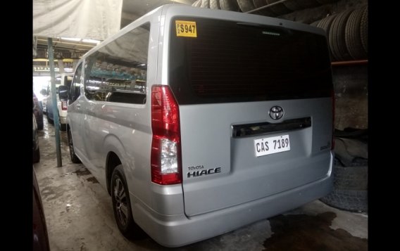 Toyota Hiace 2019 Van -6