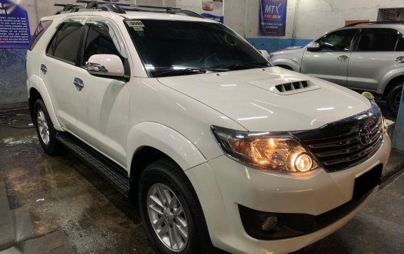 Selling White Toyota Fortuner 2014