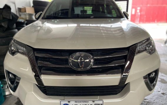 Selling Toyota Fortuner 2018