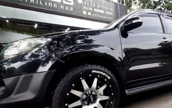 Selling Toyota Fortuner 2014