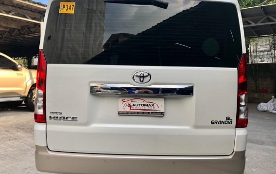 Sell 2019 Toyota Hiace-7