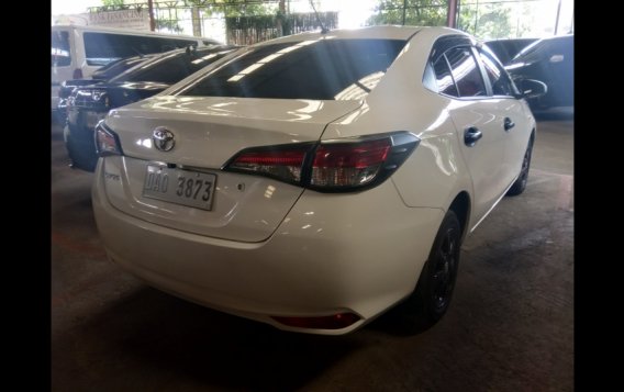 Selling White Toyota Vios 2020 in Quezon-4