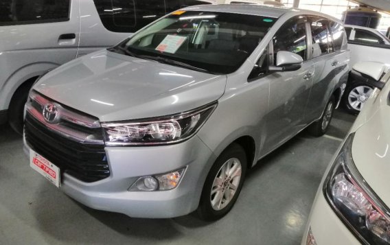 Selling Brightsilver Toyota Innova 2019 in Quezon