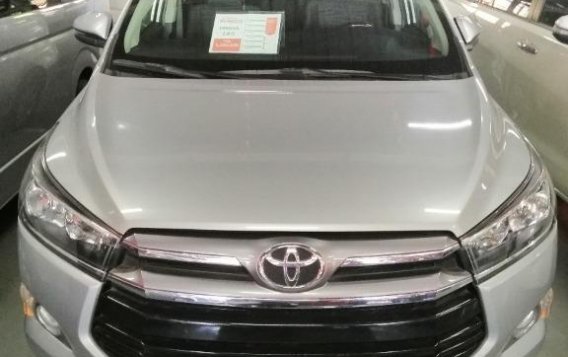 Selling Brightsilver Toyota Innova 2019 in Quezon-1