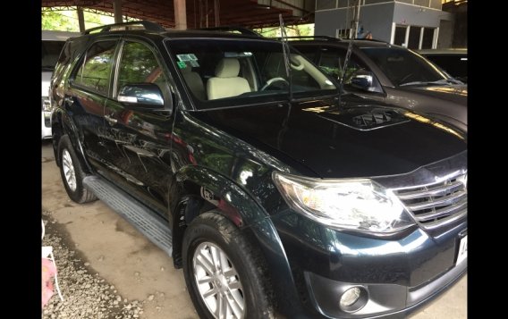 Selling Toyota Fortuner 2014 SUV -6
