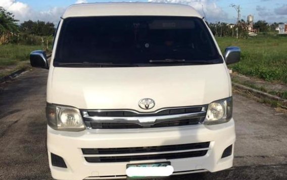 Toyota Hiace 2011 -4