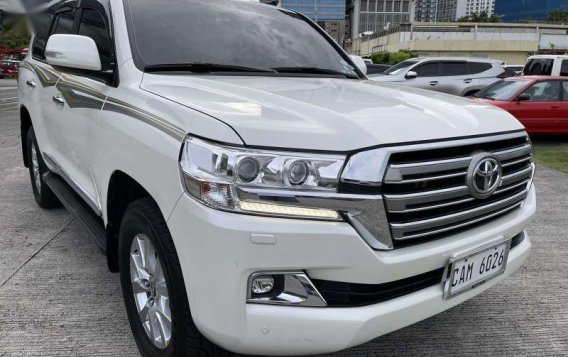 Selling Toyota Land Cruiser 2018 