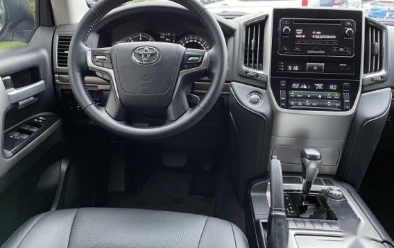 Selling Toyota Land Cruiser 2018 -2