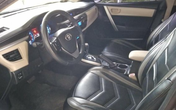Sell 2015 Toyota Altis in Las Pinas-5