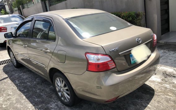 Selling Beige Toyota Vios 2013 in Marikina-1