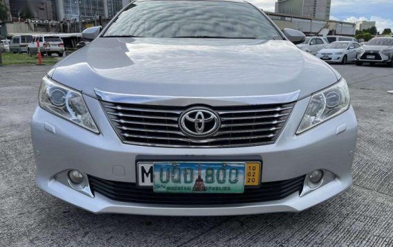 Silver Toyota Camry 2013 -1