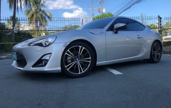 Selling Toyota 86 2013