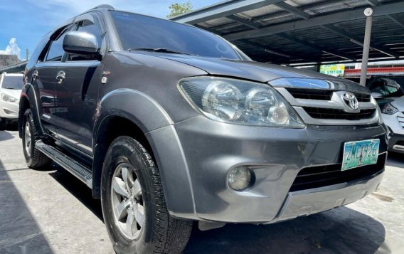 Selling Toyota Fortuner 2008 -1