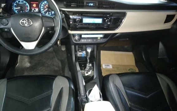 Sell 2015 Toyota Altis in Las Pinas-6