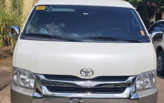 Selling White Toyota Hiace 2018 in Santa Rosa-1