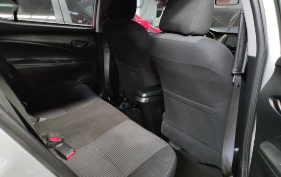 Selling Brightsilver Toyota Vios 2021 in Quezon-1