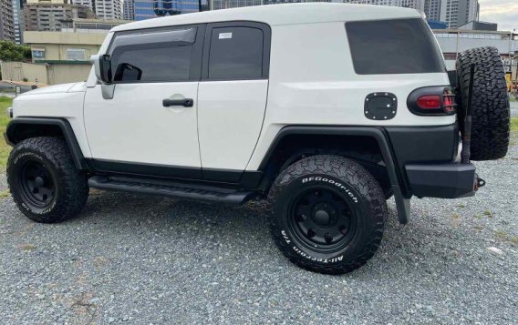 Sell 2019 Toyota Fj Cruiser -4