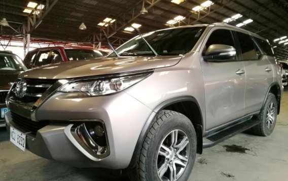 Selling Toyota Fortuner 2017-1