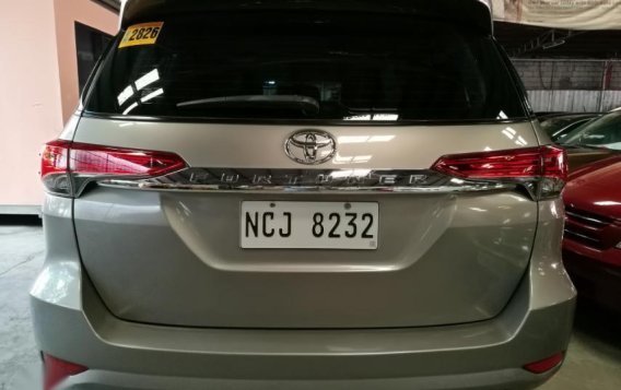 Selling Toyota Fortuner 2017-3