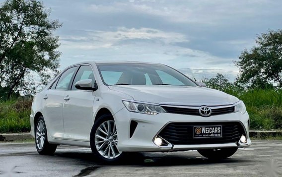 Pearl White Toyota Camry 2017 for sale in Makati