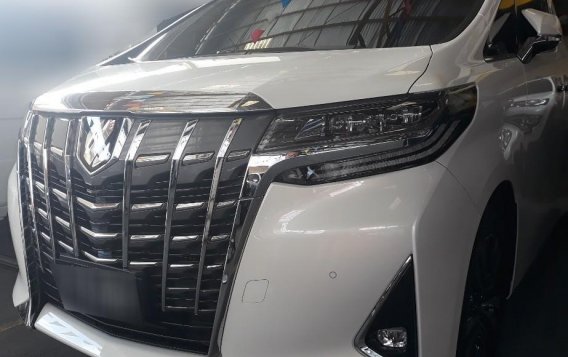 Selling Toyota Alphard 2020-1