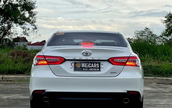 White Toyota Camry 2019 for sale Automatic-3