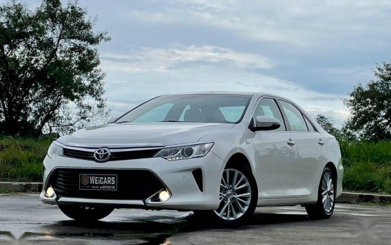 Pearl White Toyota Camry 2017 for sale in Makati-2