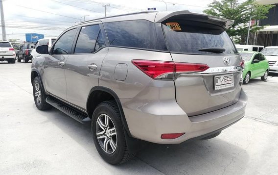 Sell 2016 Toyota Fortuner-3