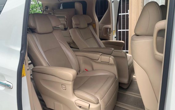 Sell 2015 Toyota Alphard-6