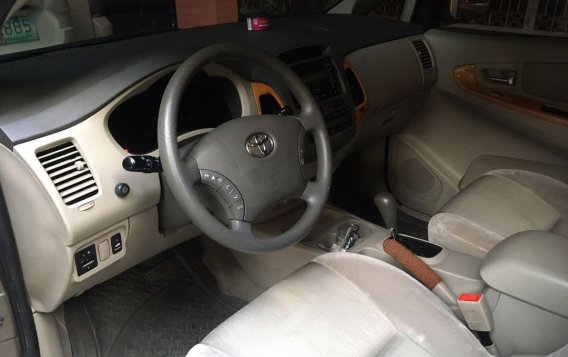 Sell 2010 Toyota Innova-5