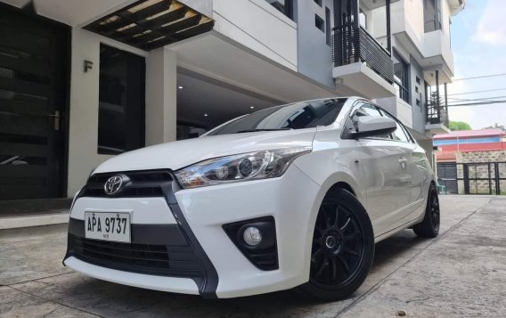 Sell 2015 Toyota Yaris -3