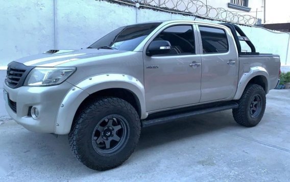 Sell 2013 Toyota Hilux -7