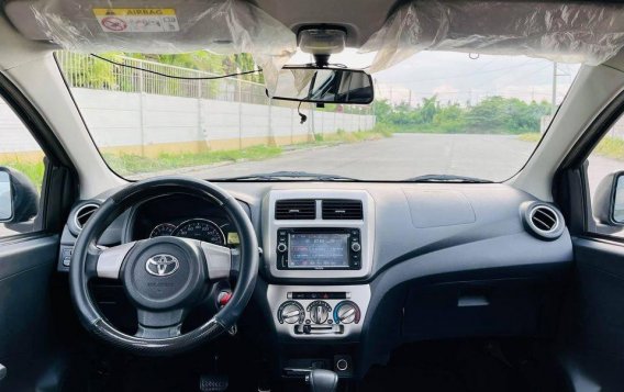 Selling Black Toyota Wigo 2014 in Noveleta-5