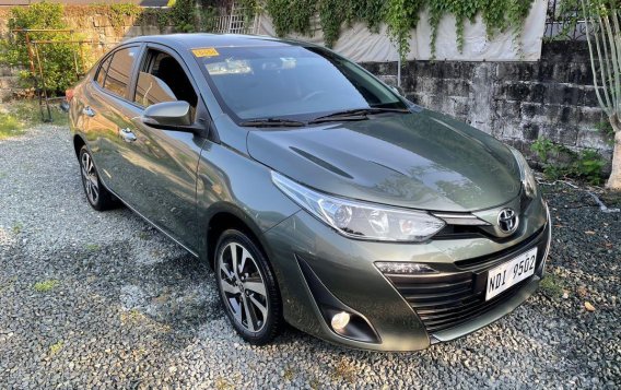 Selling Toyota Vios 2019