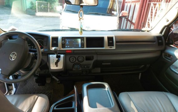 Selling Toyota Hiace Super Grandia 2018-5