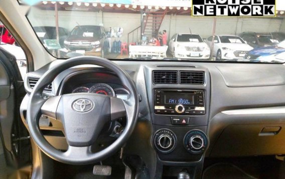 Selling Toyota Avanza 2017-9