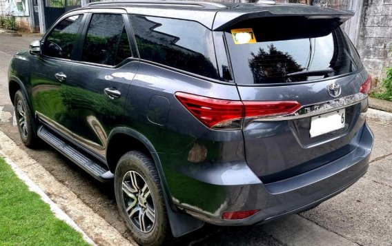Selling Toyota Fortuner 2016 -3