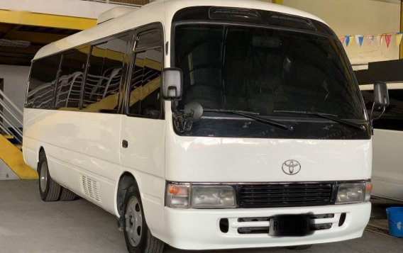 Sell White 2008 Toyota Coaster 