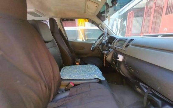  Toyota Hiace 2013 -3