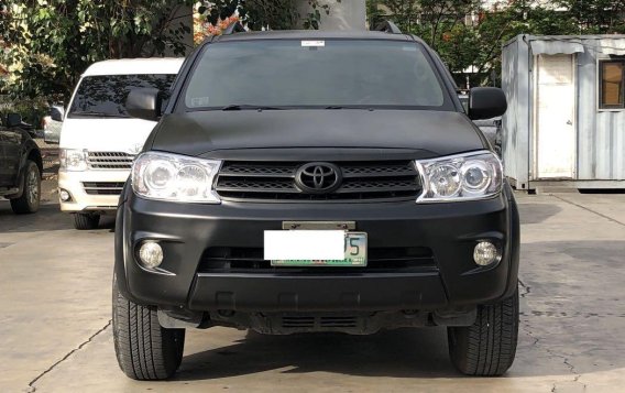  2010 Toyota Fortuner-1