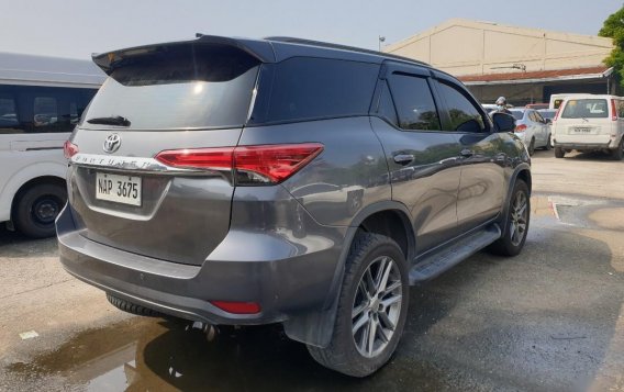 Sell 2018 Toyota Fortuner -3