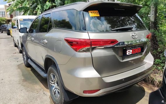 Selling Silver Toyota Fortuner 2020-1