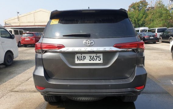 Sell 2018 Toyota Fortuner -4